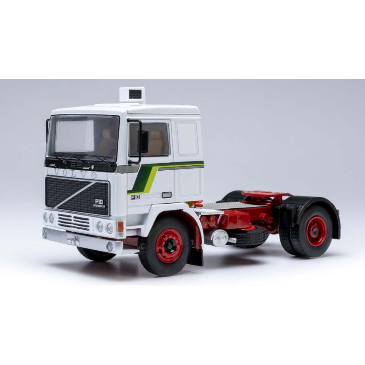VOLVO F10 1983 White-Green 1.43 - SOLIDO cod.TR228