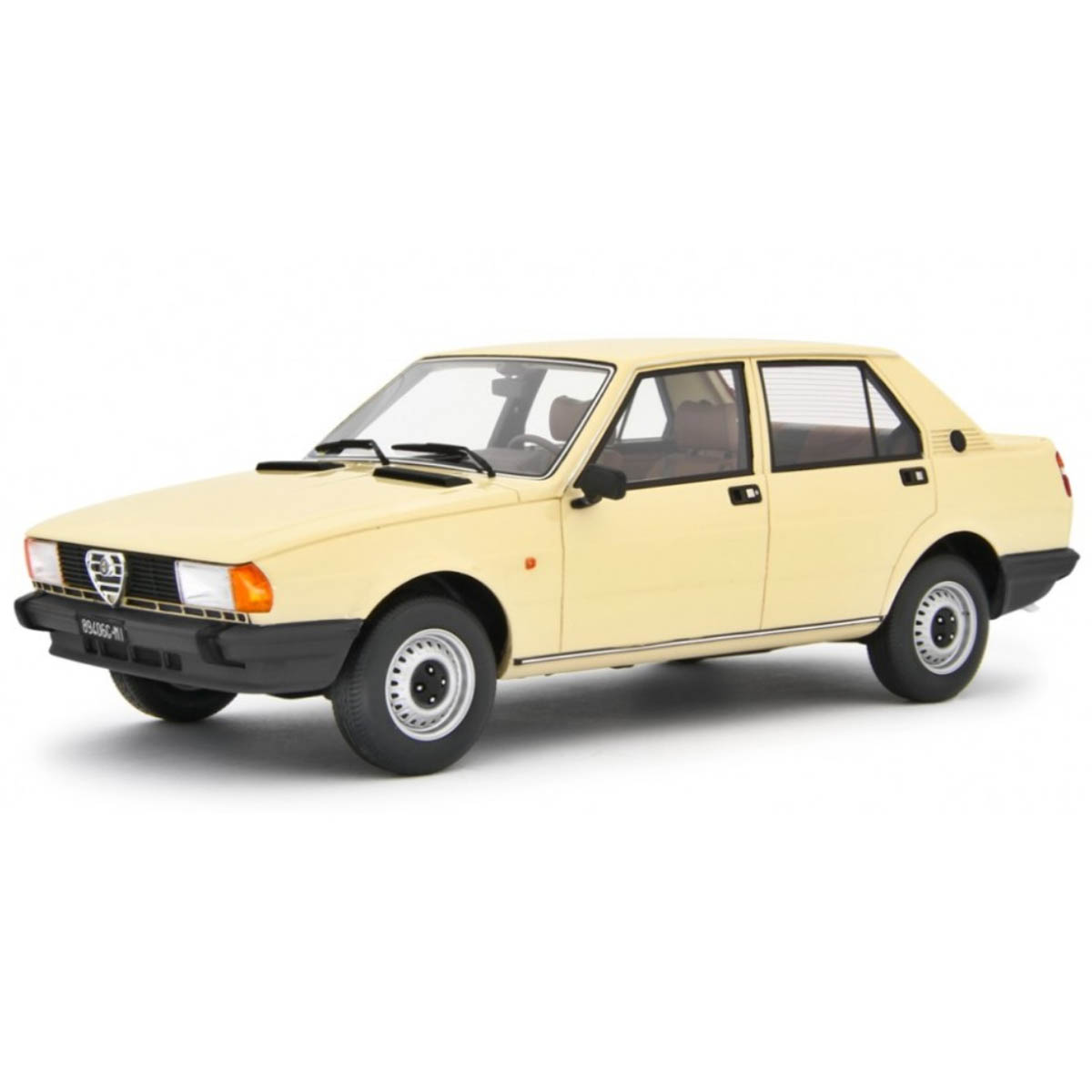ALFA ROMEO GIULIETTA 1.6 1980 Ivory 1.18 - LAUDORACING cod.LM205C